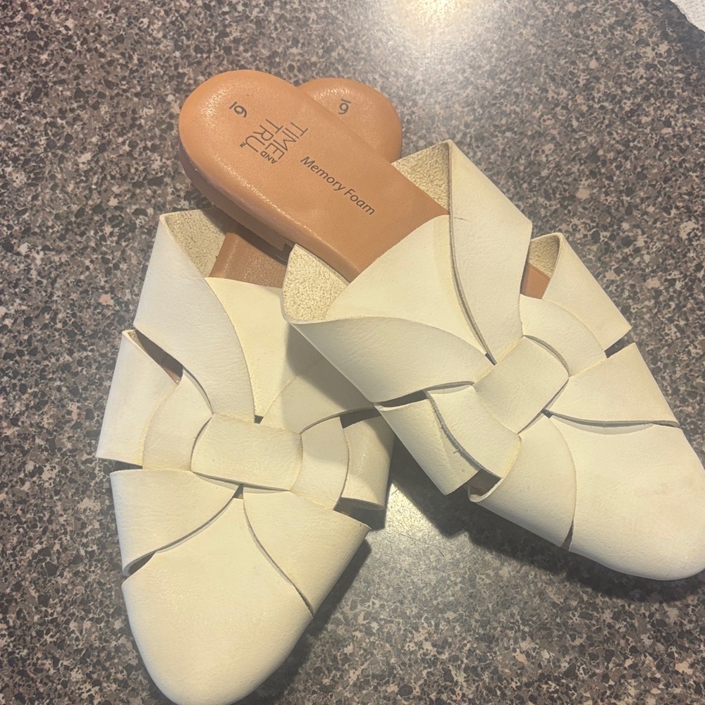 Cream Mules